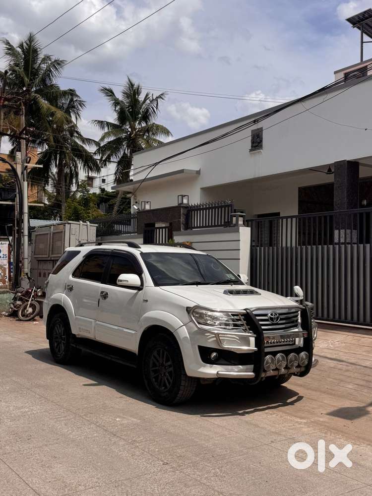 Toyota Fortuner 3.0 4x2 Mt, 2013, Diesel