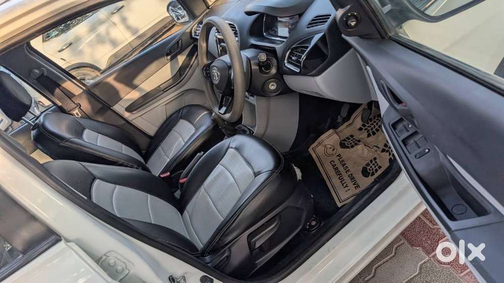 Tata Tiago 1.05 Revotorq Xt, 2023, Petrol