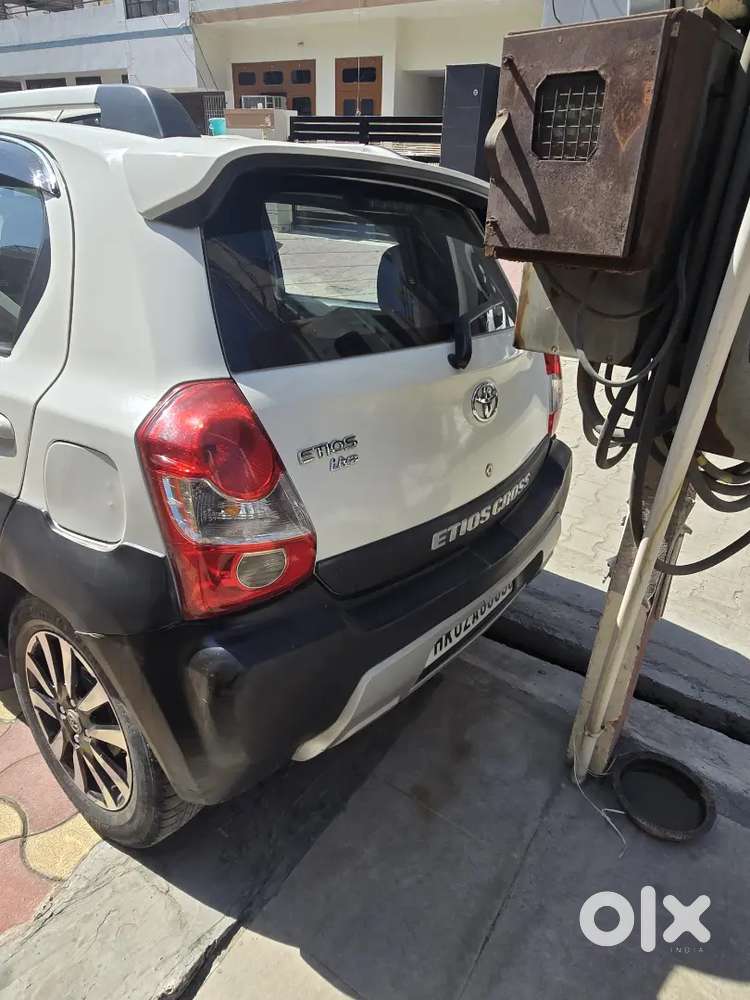 Toyota Etios Cross 2015 Diesel 230000 Km Driven