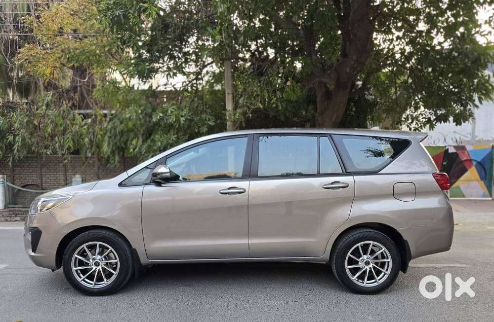 Toyota Innova Crysta 2.4 G Mt 7 Str, 2021, Diesel