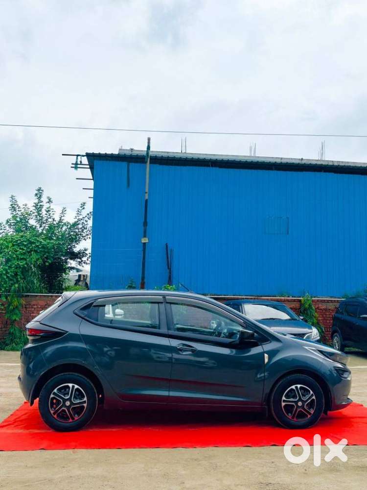 Tata Altroz 1.2 Xe Plus Petrol, 2020, Petrol
