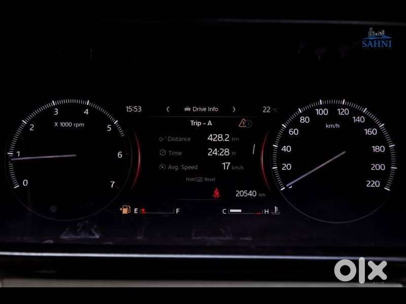 Mahindra Xuv700 2.0 Mx Petrol Mt 5 Str, 2024, Petrol