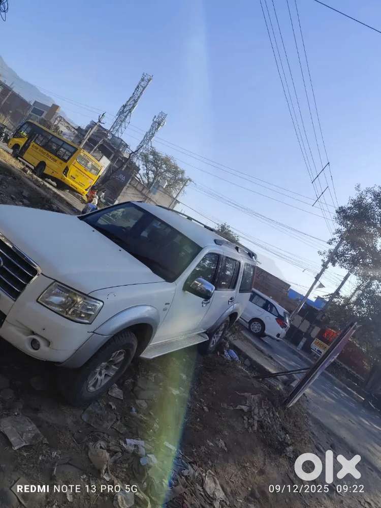 Ford Endeavour 2009