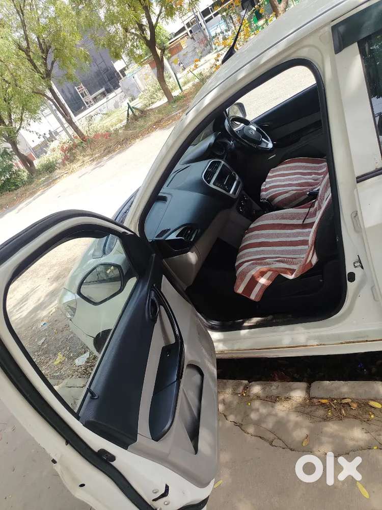 Tata Tiago 2017 Petrol Well Maintained