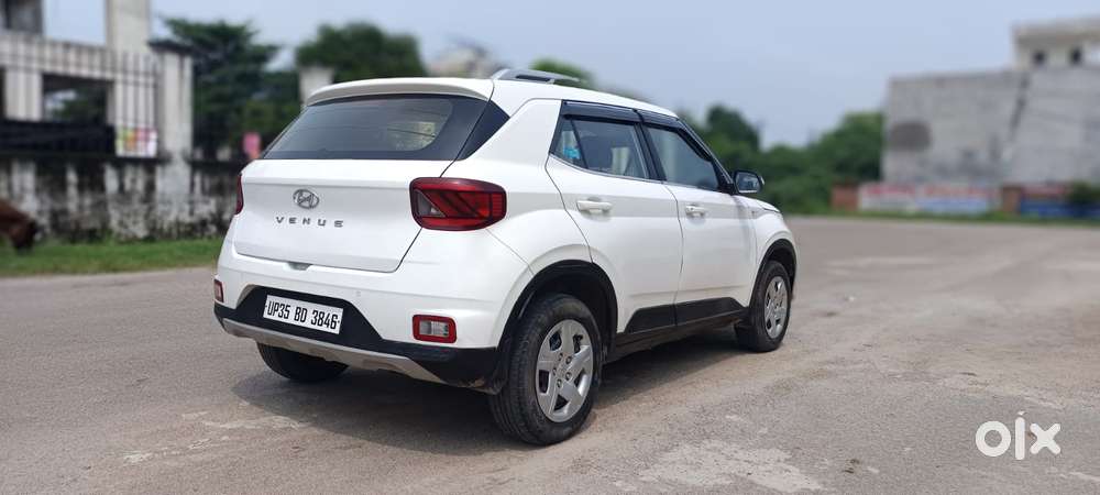 Hyundai Venue S, 2021, Petrol