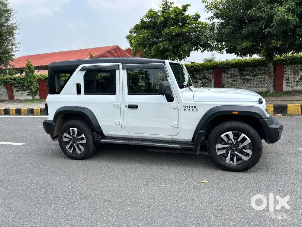 Mahindra Thar Roxx Ax7 L Diesel At 2wd, 2026, Diesel