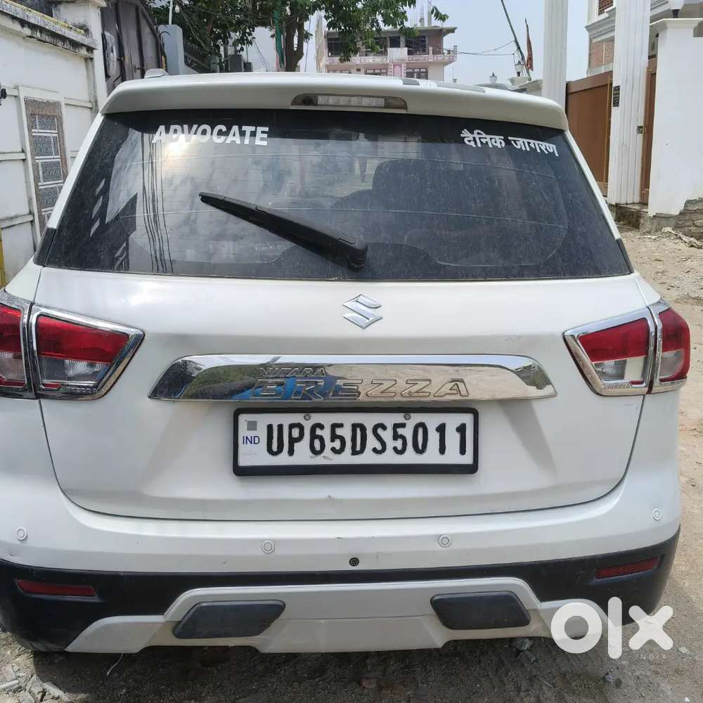 कार बहुत ही अच्छे कंडिशन में है।