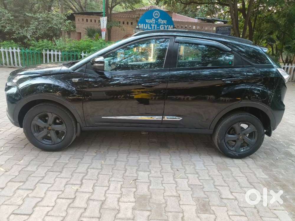 Tata Nexon 1.2 Revotron Xza Plus Hs Dark Edition, 2023, Petrol