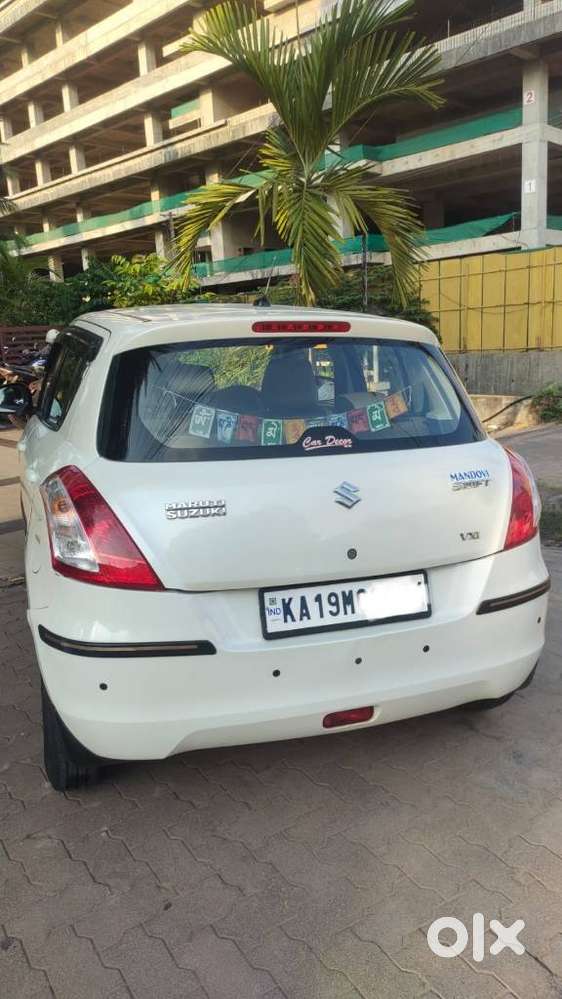 Maruti Suzuki Swift Vxi + Manual, 2012, Petrol