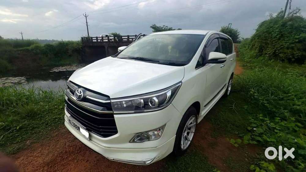 Toyota Innova Crysta 2017 Diesel 44900 Km Driven