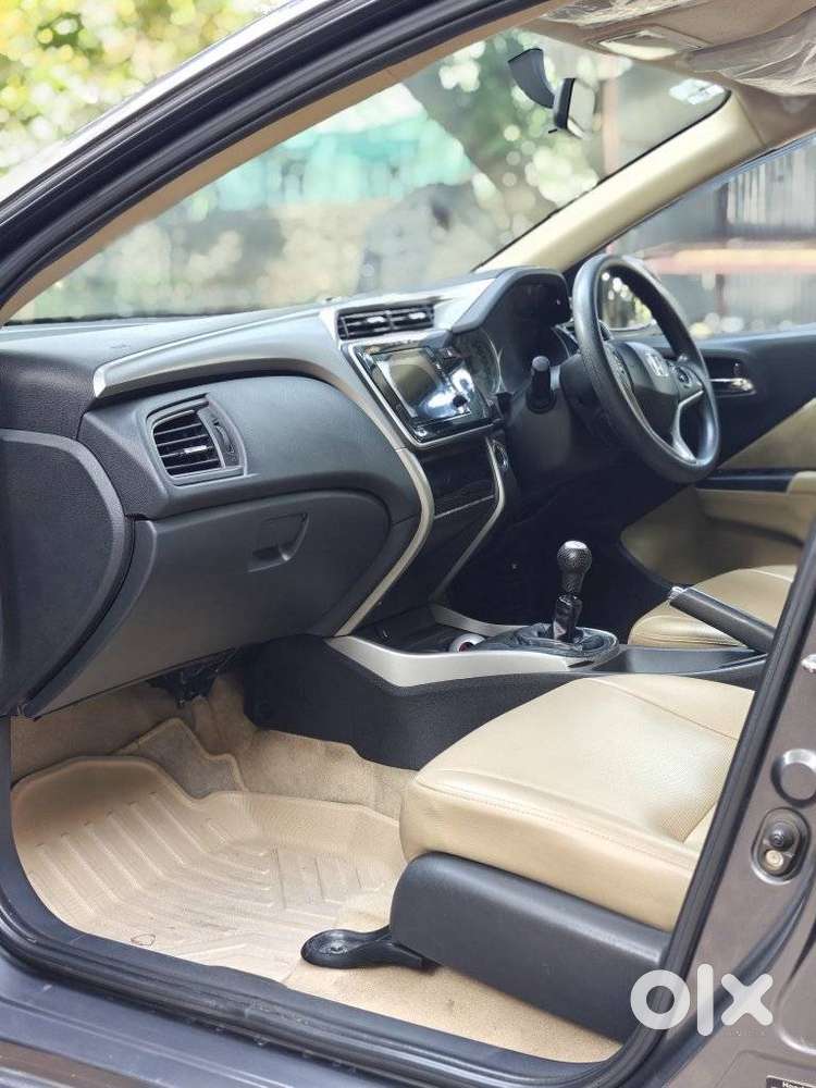 Honda City 1.5 V 5th Gen I-vtec Mt, 2017, Petrol