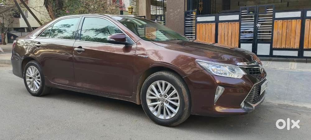 Toyota Camry Hybrid 2.5, 2015