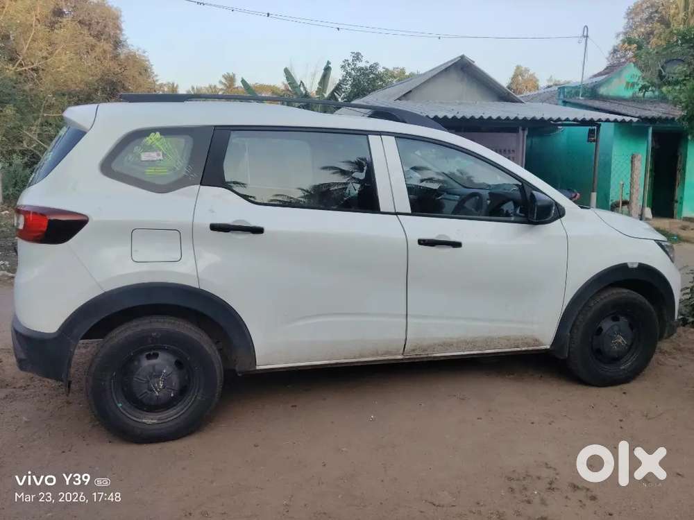 Renault Triber 2026 Petrol 15000 Km Driven New Car Emi Continue