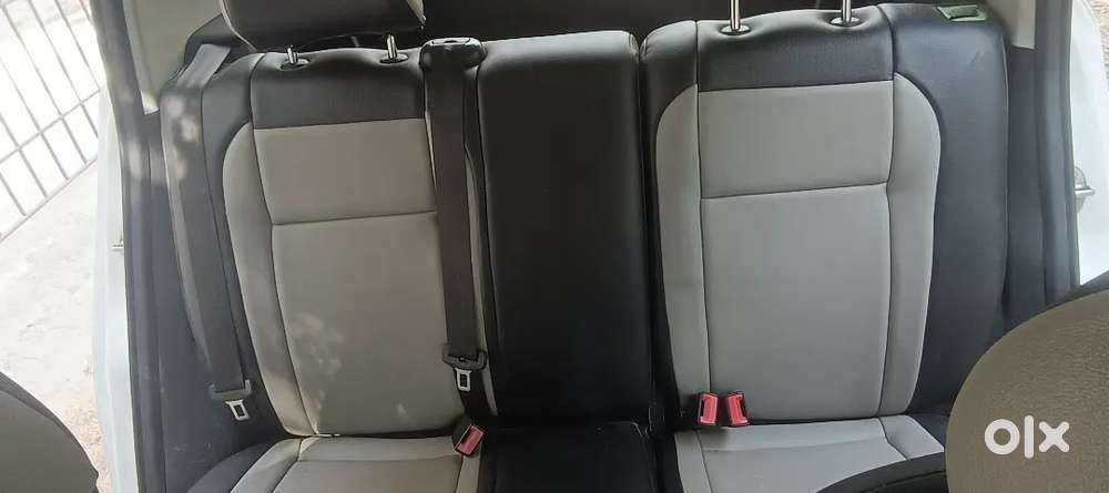 Skoda Fabia 2010 Petrol 90000 Km Driven