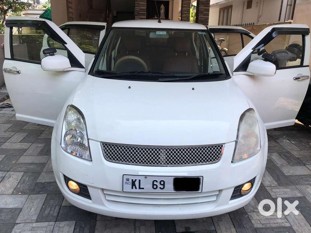 Maruti Suzuki Swift Dzire 2013 Diesel Well Maintained
