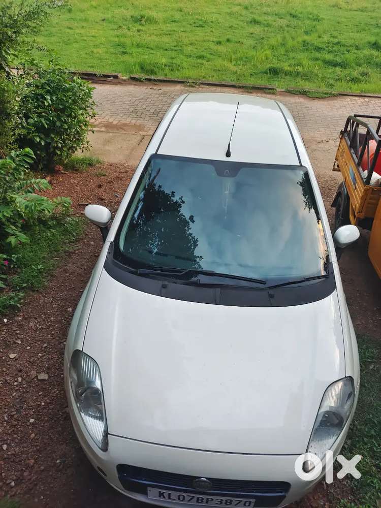 Fiat Punto 2010 Petrol 80000 Km Driven