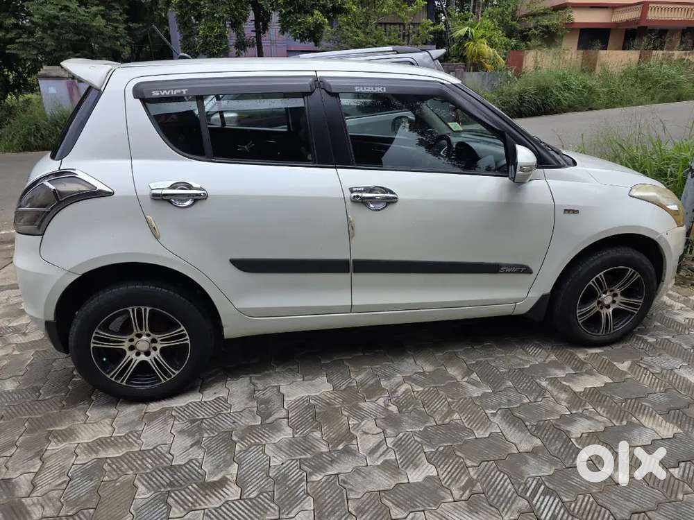 Maruti Suzuki Swift 2013 Diesel Well Maintained