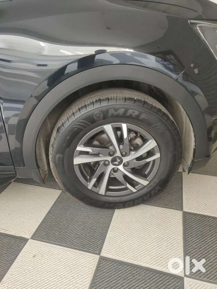 Mahindra Xuv700 Ax5 Petrol At  2024 Model 10k Km Excellent Condition