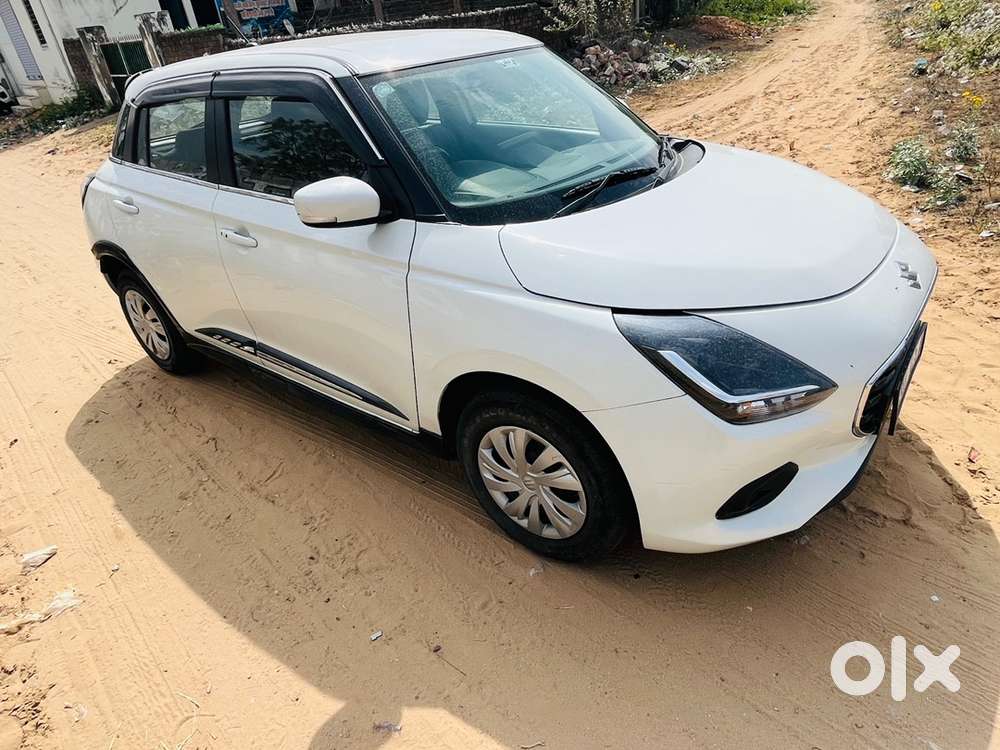Maruti Suzuki New-gen Swift 2025 Petrol 32000 Km Driven