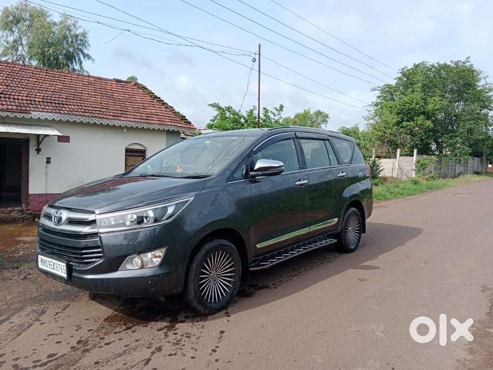 Toyota Innova Crysta 2017