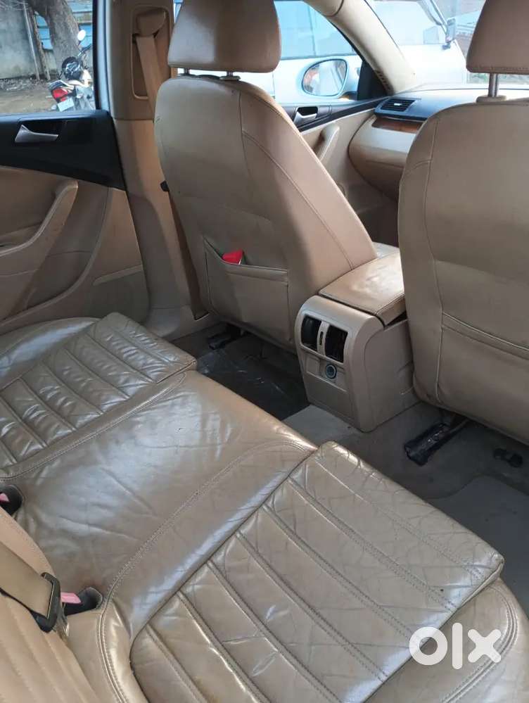 Volkswagen Passat 2009 Diesel 115000 Km Driven
