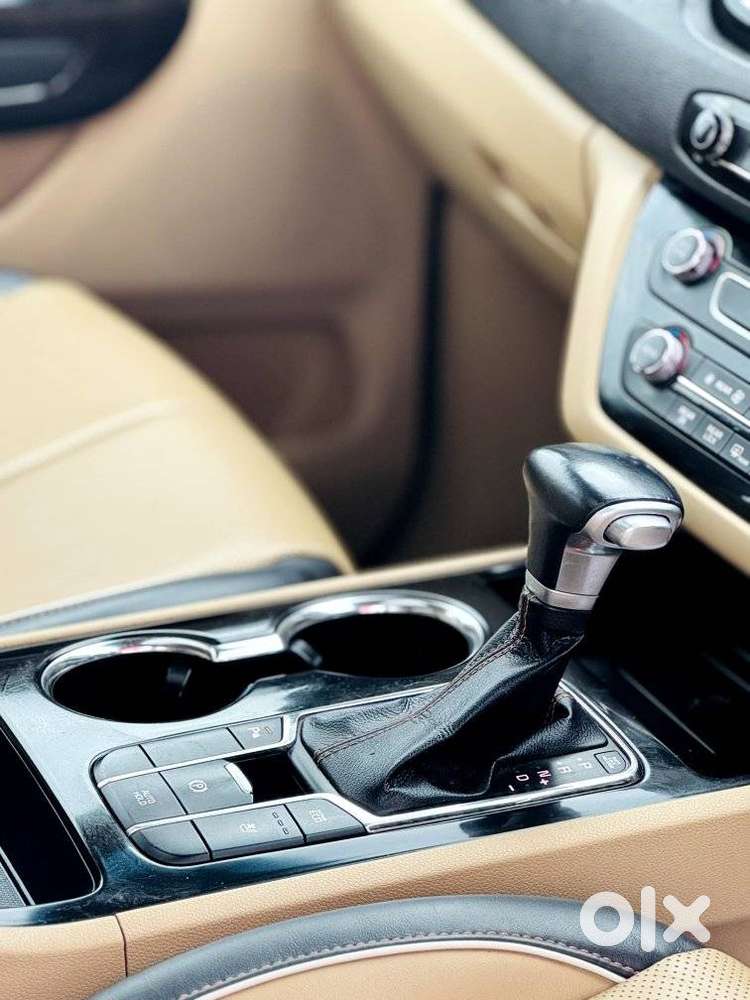 Kia Carnival Limousine Plus 7 Str, 2020, Diesel