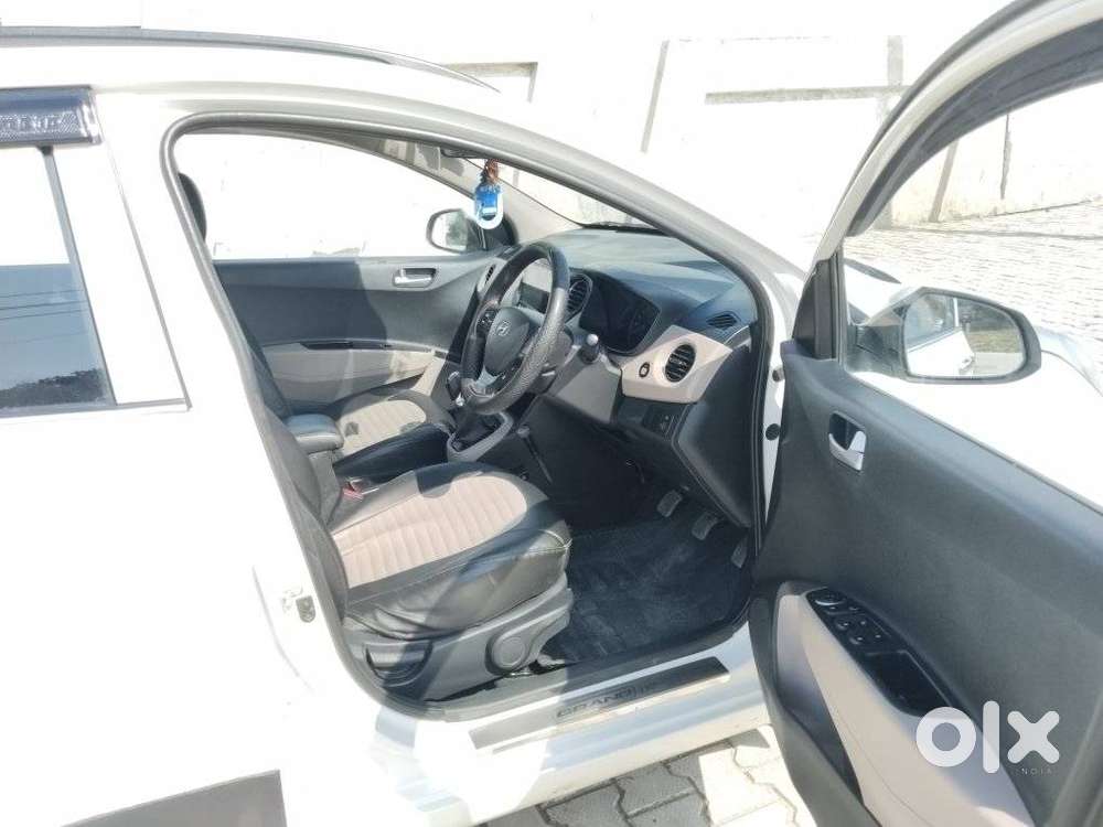 Hyundai Grand I10 2013-2016 Asta Option, 2015, Petrol