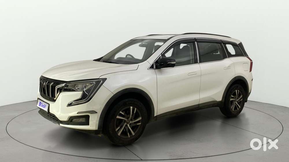 Mahindra Xuv700 2.0 Ax 5 Petrol Mt 7 Str, 2022, Petrol