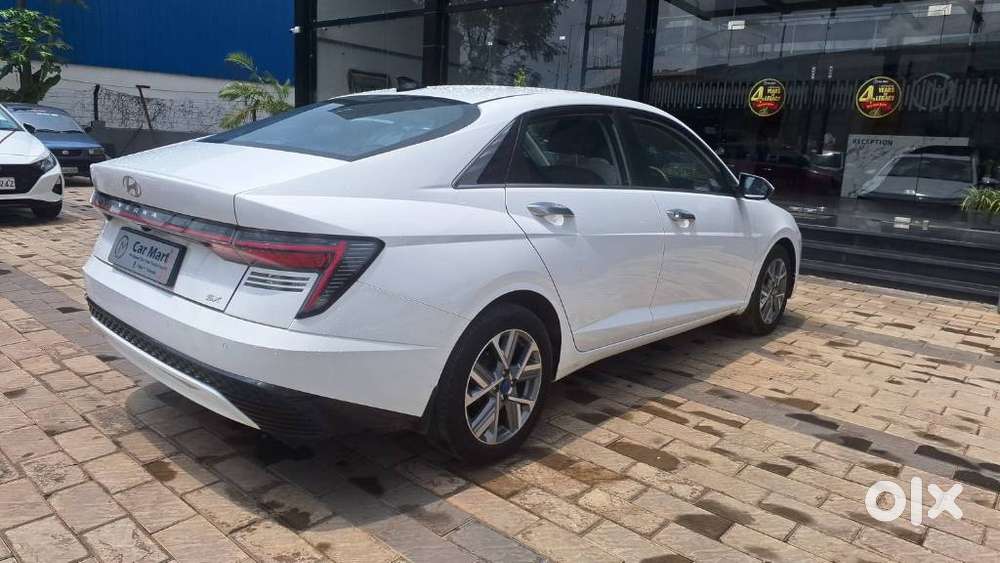 Hyundai Verna Crdi Vgt Sx 1.5, 2023, Petrol