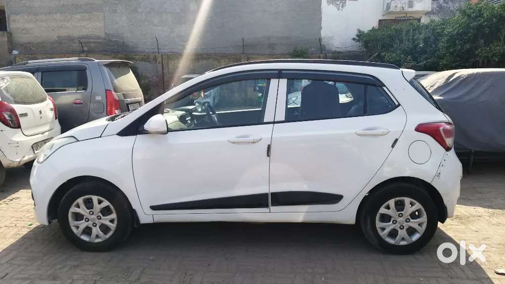 Hyundai Grand I10 2016 Cng & Hybrids Good Condition