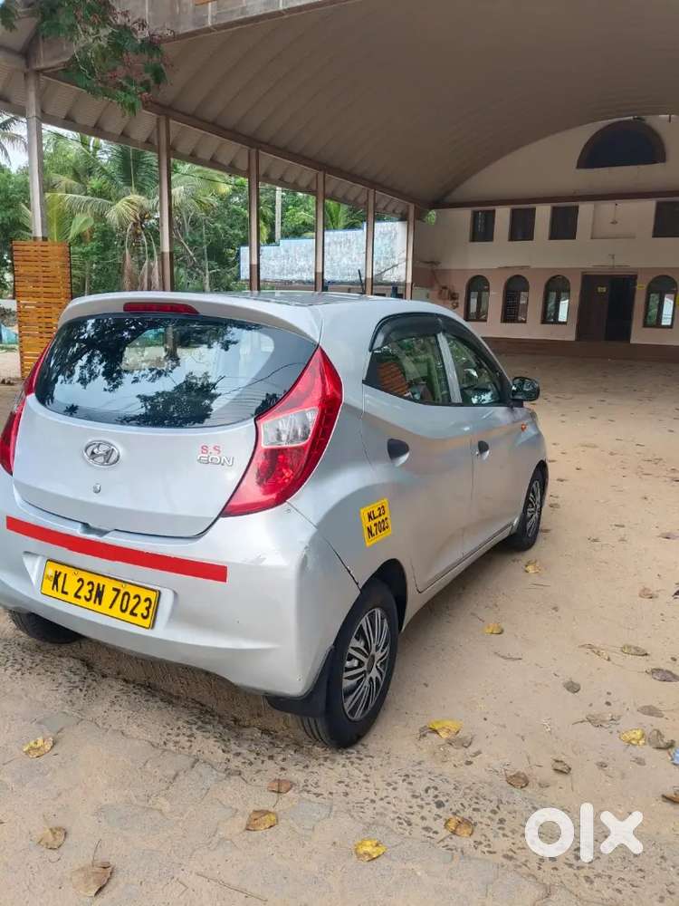 Hyundai Eon 2017 Cng &petrol Uber Attached