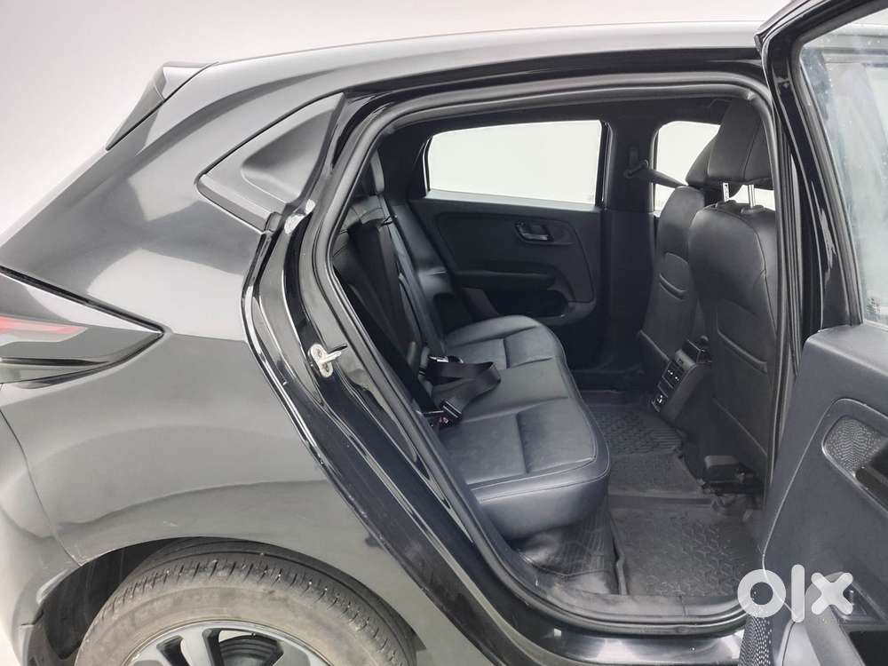 Tata Altroz Xza Plus (s) Dark Edition, 2023, Petrol