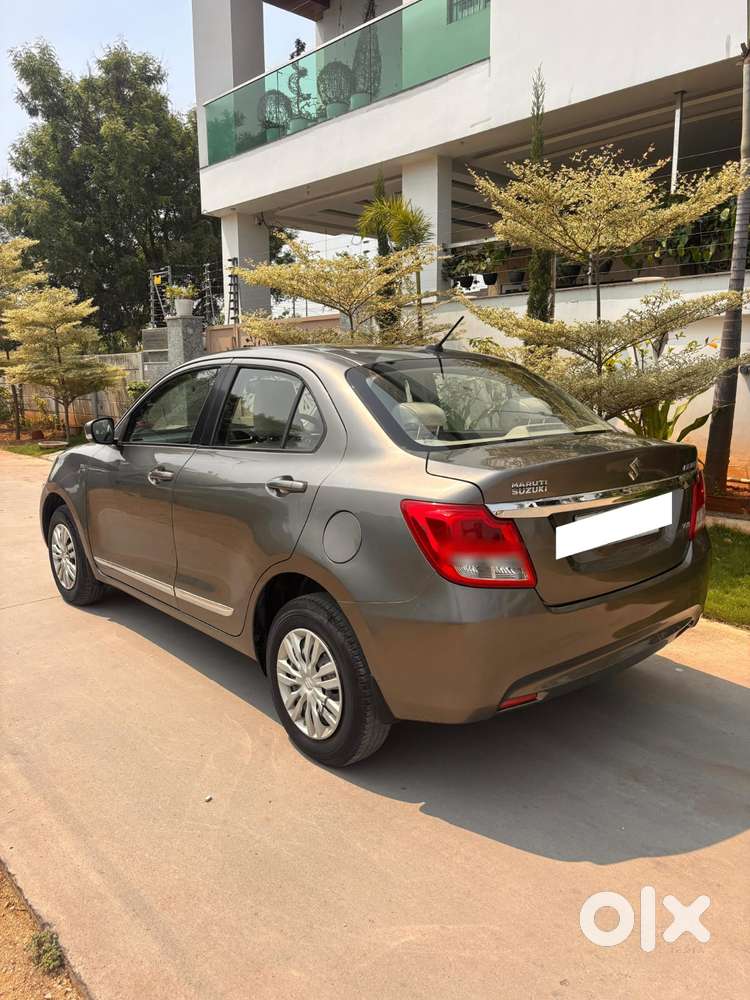 Maruti Suzuki Swift Dzire 1.2 Vxi Bsiv, 2017, Petrol