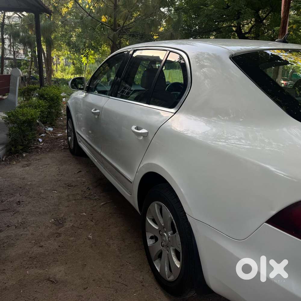 Skoda Superb 2008-2013 Elegance 1.8 Tsi At, 2011, Petrol
