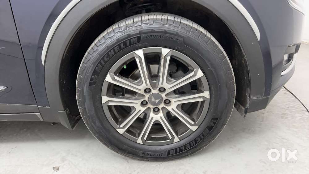 Mahindra Xuv700 2.0 Ax 7 Petrol At Str, 2021, Petrol