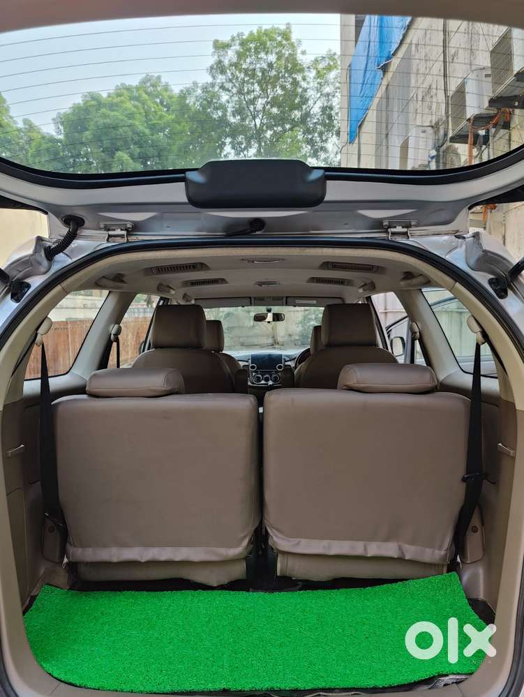 Toyota Innova 2.5 G (diesel) 7 Seater Bs Iv, 2016, Diesel