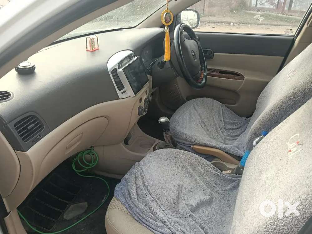 Hyundai Varna Crdi 2011
