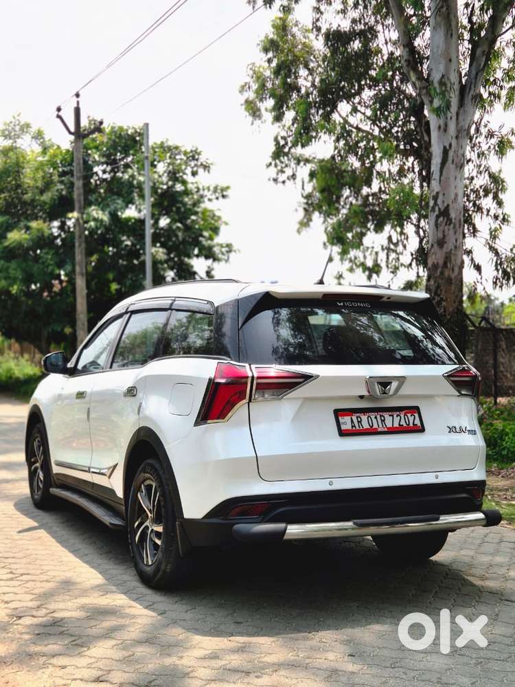 Mahindra Xuv700 2.2 Mx Diesel Mt 5 Str, 2023, Diesel