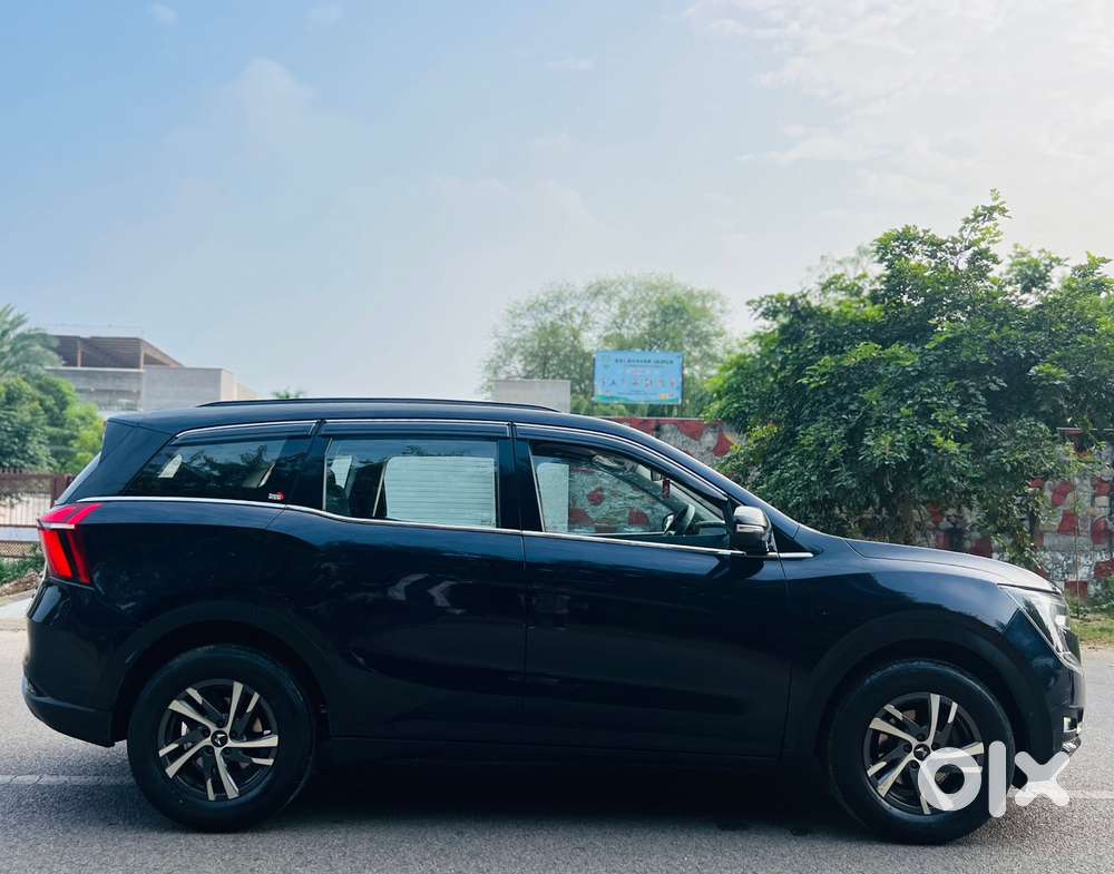 Mahindra Xuv700 2.2 Ax 5 Diesel At 7 Str, 2023, Diesel