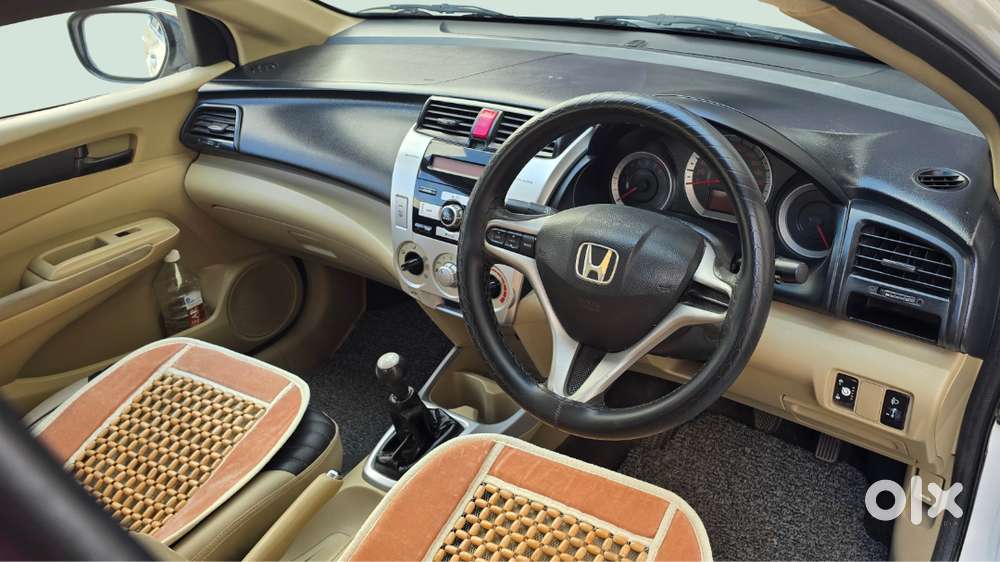 Honda City 2011 Mt (petrol + Lovato Company Fitted Sequential Cng Kit)