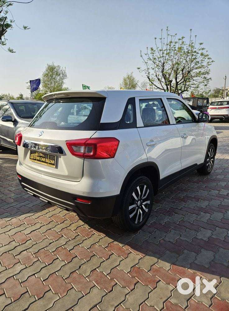 Maruti Suzuki Brezza 1.5 Lxi Smart Hybrid, 2020, Petrol
