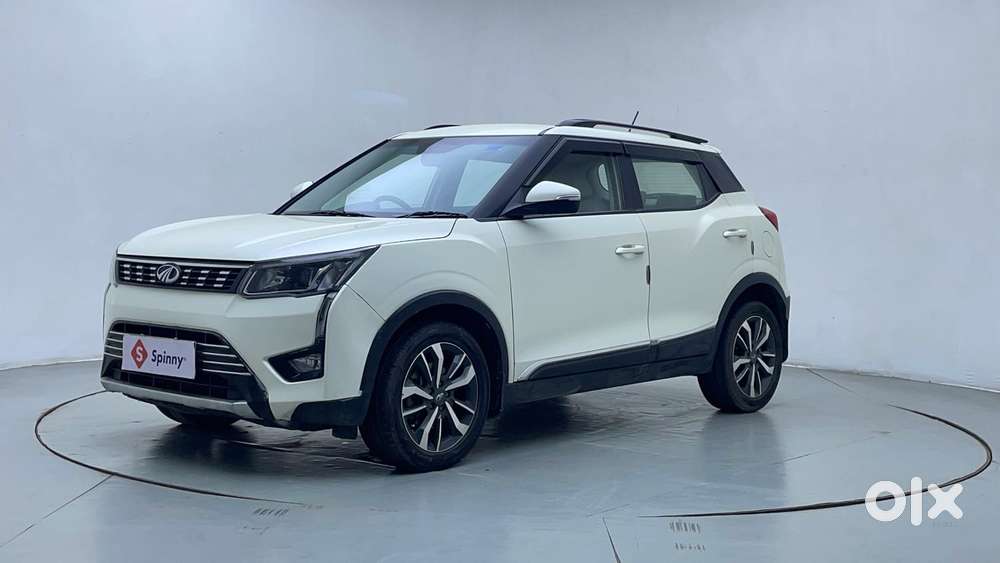 Mahindra Xuv300 1.2 W8 (o) Amt Petrol, 2021, Petrol