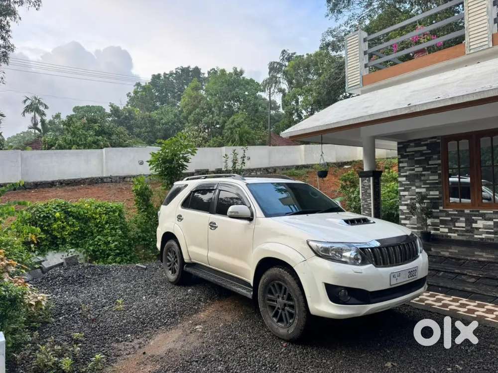Toyota Fortuner 2014