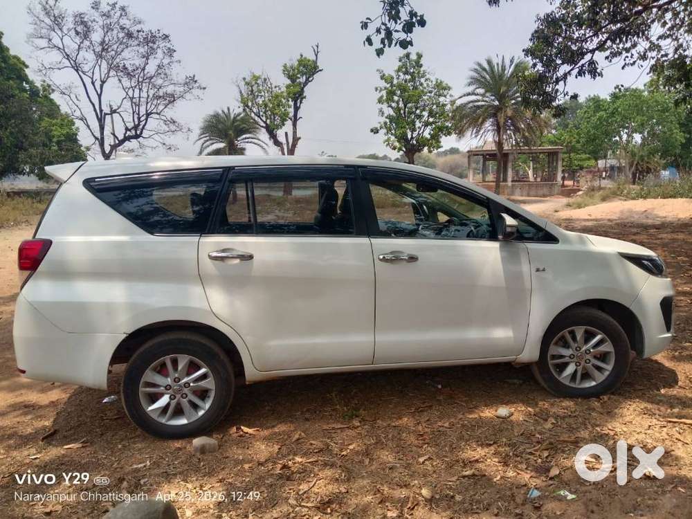 Toyota Innova Crysta