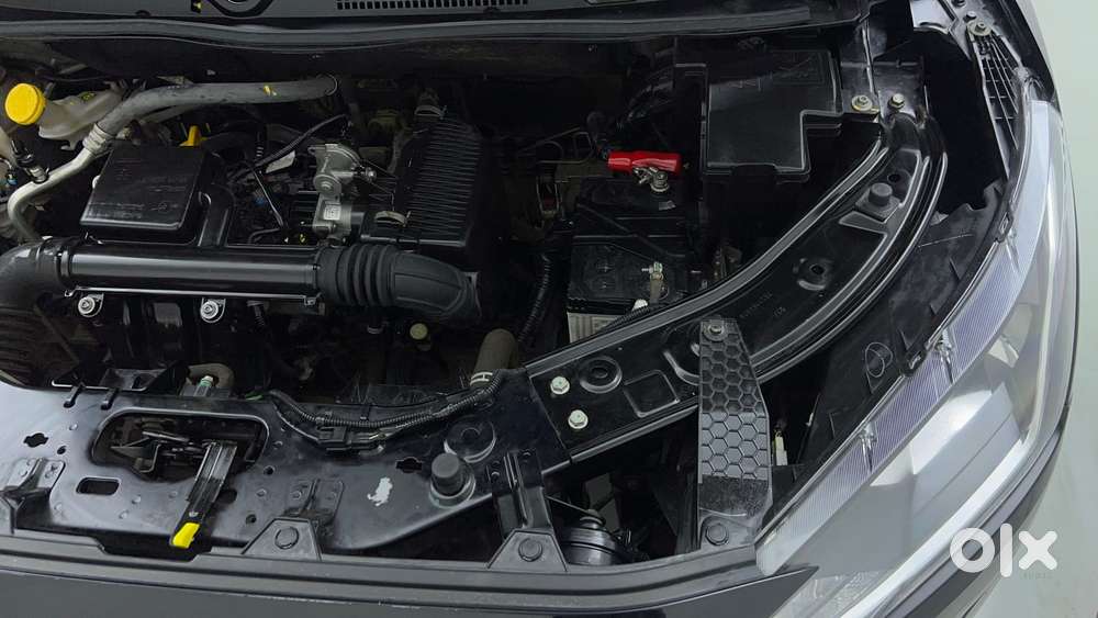 Nissan Magnite 1.0 Xv, 2023, Petrol
