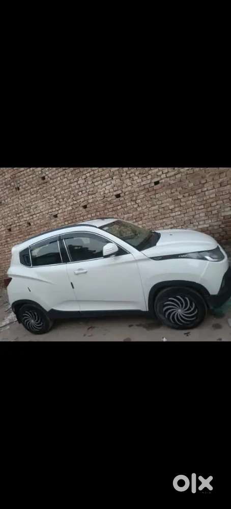  Mahindra Kuv100 (2017) – Petrol + Cng  Well Maintained
