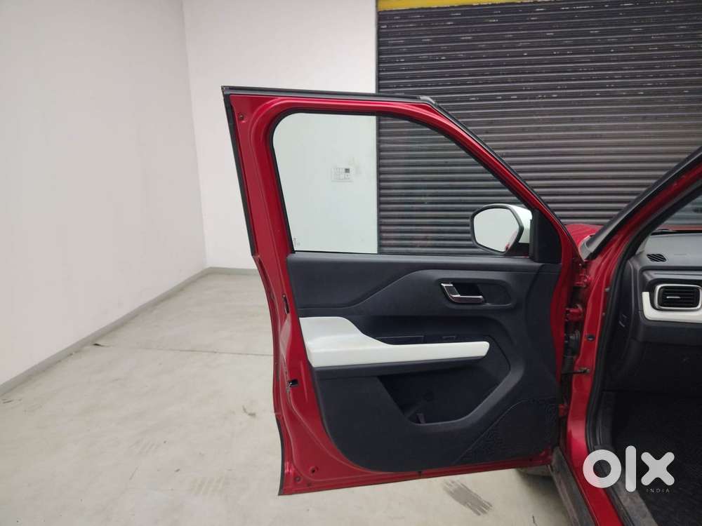 Tata Punch 1.2 Revotron Creative Amt Dual Tone, 2022, Petrol