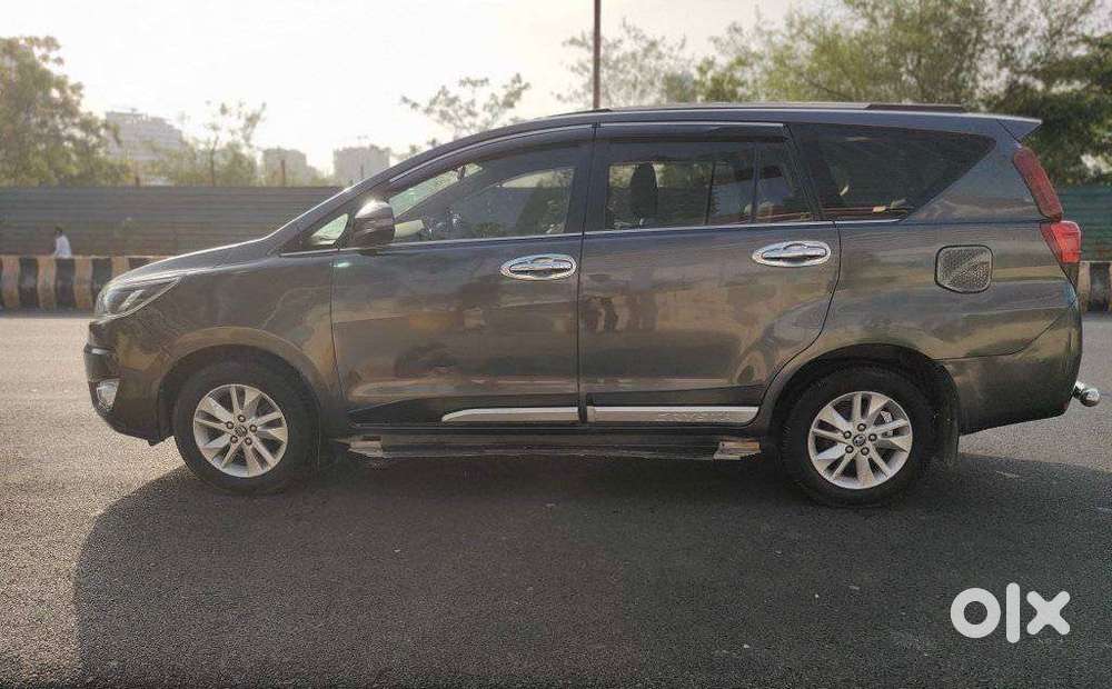 Toyota Innova Crysta 2019