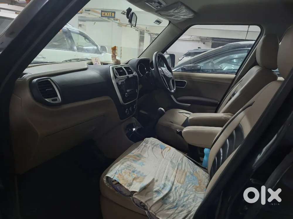 Mahindra Tuv 300 2017 Diesel 60000 Km Driven
