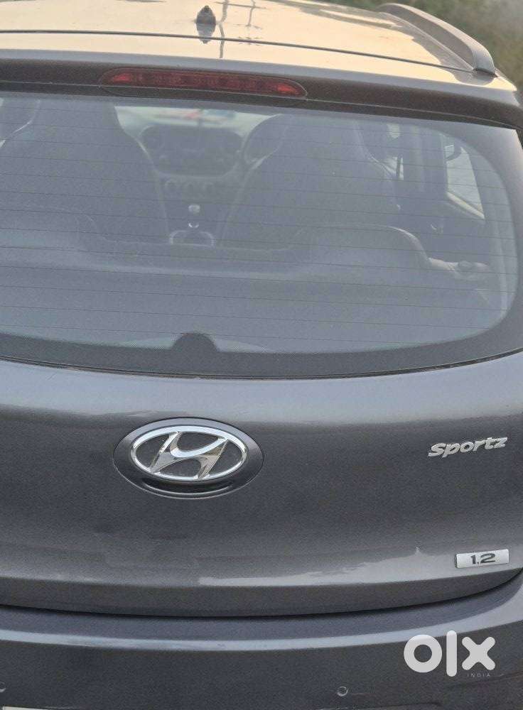 Hyundai Grand I10 Sportz, 2016, Petrol